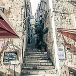 St. Michel 4*